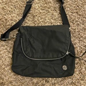 Lululemon festival bag 5L